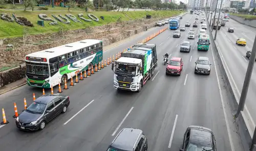 Municipalidad de Lima inicia marcha blanca para ordenamiento vehicular en la Panamericana Sur Municipalidad de Lima inicia marcha blanca para ordenamiento vehicular en la Panamericana Sur