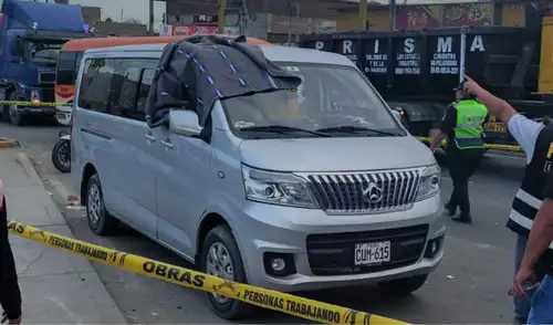 Colectivero es asesinado a balzos dentro de su vehículo.