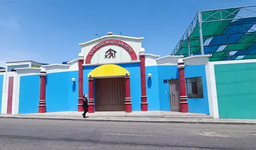 La Fiscalía informó que el exdirector aprovechándose de su cargo, ordenó a la menor visitar su vivienda dentro de la aldea. Foto: Liz Ferrer, La República La Fiscalía informó que el exdirector aprovechándose de su cargo, ordenó a la menor visitar su vivienda dentro de la aldea. Foto: Liz Ferrer, La República