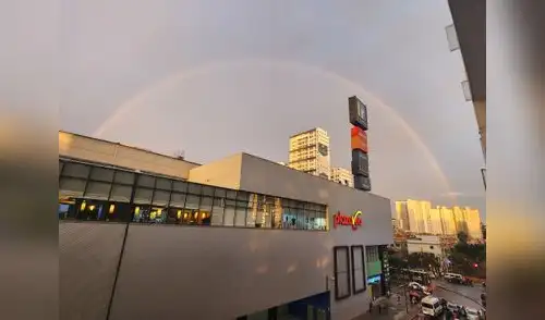 Diversos usuarios fotografiaron y grabaron el momento Diversos usuarios fotografiaron y grabaron el momento