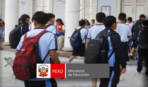 Minedu insta a colegios a priorizar acceso de estudiantes a las aulas sin restricciones. Ministerio de Educación aclara reglas sobre uso del uniforme.