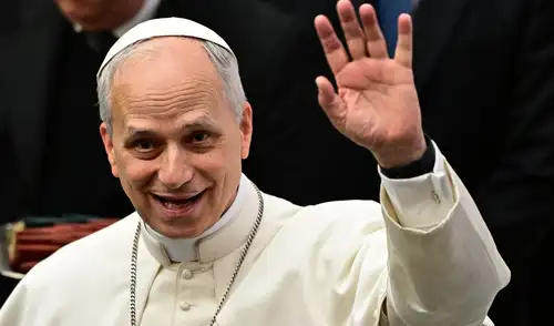 El cardenal de Lima, Carlos Castillo, anunció que el papa León XIV visitará Perú a finales de 2026, conmemorando 300 años de la canonización de Santo Toribio de Mogrovejo.