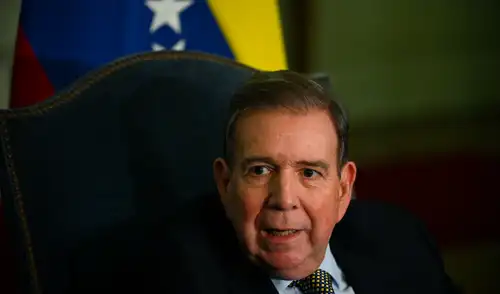 Edmundo González Urrutia estaba recibiendo atención médica por una dolencia en la cadera.