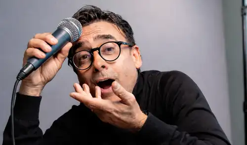 Adal Ramones vuelve a Lima este 2026: entradas, fecha y lugar para ver su nuevo monólogo ‘Viajando sin maleta’