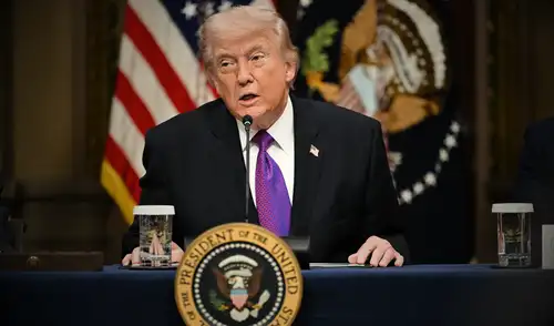 Donald Trump indicó que escoltarán buques en el estrecho de Ormuz. Donald Trump indicó que escoltarán buques en el estrecho de Ormuz.