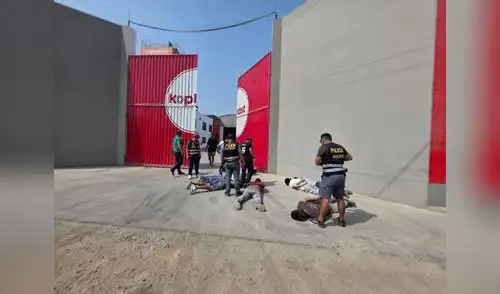 Banda criminal La Hermandad, desbaratada en Lurin. Banda criminal La Hermandad, desbaratada en Lurin.