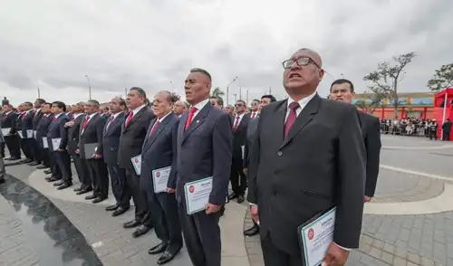 El grupo de veteranos licenciados de 60 a 65 años será el primero en recibir el bono extraordinario a partir de 2026. Foto:difusión El grupo de veteranos licenciados de 60 a 65 años será el primero en recibir el bono extraordinario a partir de 2026. Foto:difusión