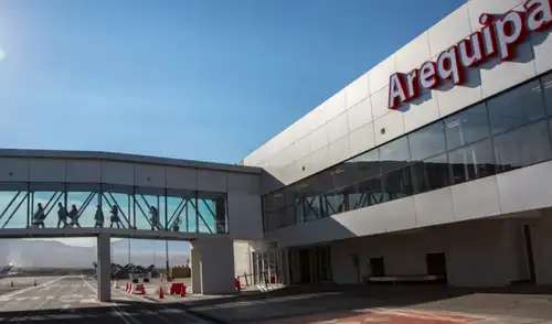 Obras en aeropuertos beneficiarán a más de 5 millones de pasajeros de la macro región sur, sostuvo AAP.