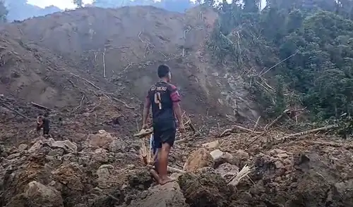 Un deslizamiento de tierra en la comunidad nativa de Tsawantus, Amazonas, ha dejado a más de 60 familias sin acceso a agua potable tras intensas lluvias. La quebrada de Canga presenta un peligroso embalse.