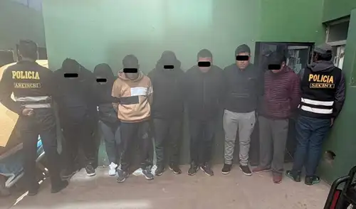 A detenidos se les incautó material valorado en S/55.000. Foto: PNP.