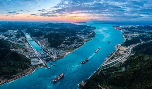 Este canal reduce la distancia de envío de la mercancía a 560 kilómetros frente a las vías tradicionales.