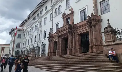 Condenan a 13 años de prisión a hombre por delitos contra la indemnidad sexual de menores.