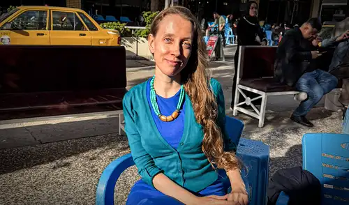 El secuestro ocurrió cuando la periodista estadounidense Shelly Kittleson caminaba por la calle Saadoun, en el centro de Bagdad, Irak.