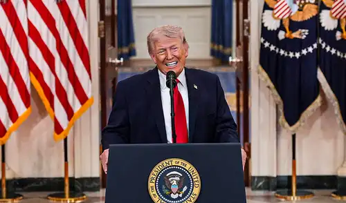 Trump disuelve las esperanzas de paz y amenaza a golpear con "mucha fuerza" Irán hasta completar sus objetivos