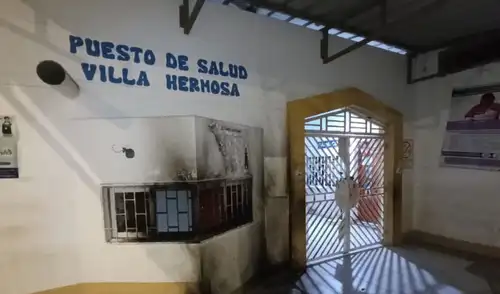 Un incendio en la fachada de una posta médica en Chiclayo suspendió la atención por 24 horas. La Policía investiga un posible atentado con combustible en el distrito de José Leonardo Ortiz.