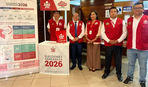 La primera exposición en Perú destacó el nuevo modelo mixto garantista para el recuento de votos. Fuente: Difusión.
