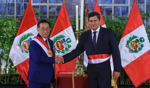Luis Arroyo solicitará el voto de confianza ante el Congreso en medio del contexto electoral. Foto: difusión José María Balcazar