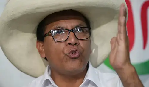 Juntos por el Perú pide esperar resultados oficiales.