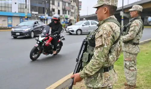 El Gobierno peruano declara estado de emergencia en 34 distritos de seis regiones por 60 días para combatir la delincuencia y reforzar el control migratorio y fronterizo.