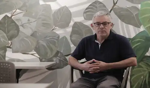 Ramón Pajuelo en un café de Jesús María.