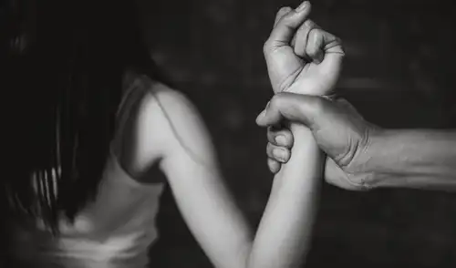 La magistrada dispuso medidas urgentes, comunicadas a través de un intérprete de señas. Fuente: Difusión.