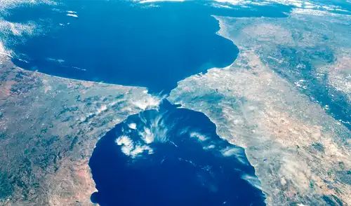 Los geólogos afirman que la presión tectónica está desplazando la Península Ibérica. Foto: Space Frontiers