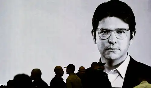 Miguel Uribe Turbay, Colombia, Argentina