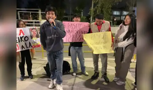 Estudiantes en Arequipa denuncian que cobradores los bajan de los vehículos cuando exigen que se respete el medio pasaje