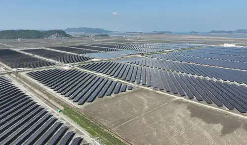 Investigación coreana presenta paneles solares con casi 90% de eficiencia usando nanopartículas de oro, revolucionando la captación de energía solar. Investigación coreana presenta paneles solares con casi 90% de eficiencia usando nanopartículas de oro, revolucionando la captación de energía solar.