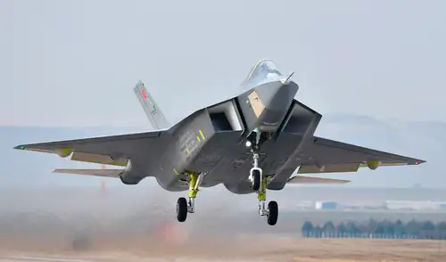 España evalúa el caza turco Kaan como alternativa estratégica para modernizar su flota aérea.