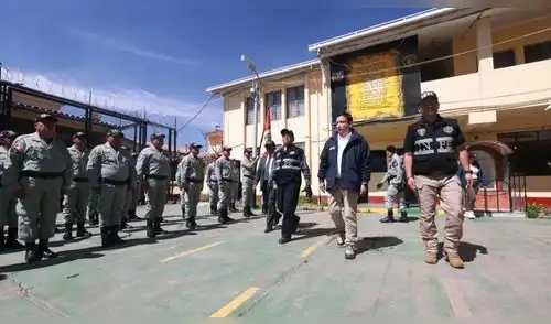 Ministro de Justicia en el penal de Juliaca.