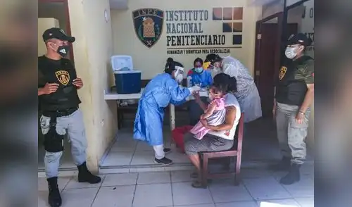 Según el Inpe 136 madres conviven con sus hijos en las cárceles peruanas.