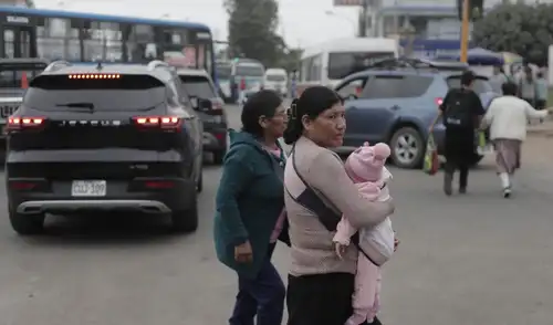 La recuperación de más de 2.300 metros cuadrados en la avenida Nicolás Ayllón ha generado congestionamiento vehicular en Lima Este