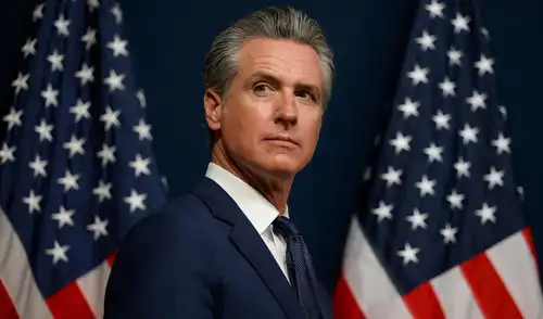 La nueva Ley DFAL de California, firmada por Gavin Newsom, establecerá controles más estrictos para apps de remesas y criptomonedas.