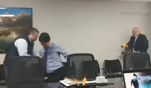 La Superintendencia Nacional de Fiscalización Laboral (Sunafil) iniciará una inspección en la Municipalidad de Surco tras la difusión de un video del alcalde Carlos Bruce usando un taser.