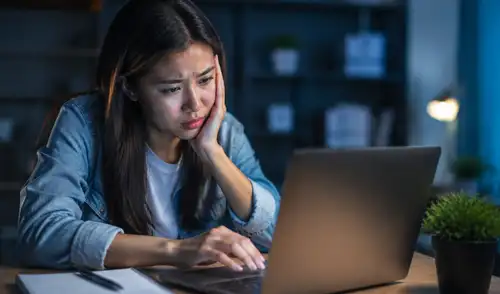 Para optimizar tu laptop, revisa componentes clave como la memoria RAM, tipo de disco, estado de la batería y presencia de NPUs. Para optimizar tu laptop, revisa componentes clave como la memoria RAM, tipo de disco, estado de la batería y presencia de NPUs.