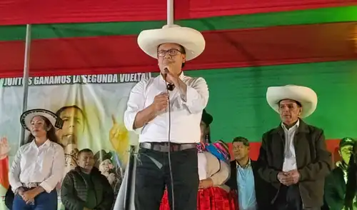 Roberto Sánchez dio mitín en Ventanilla