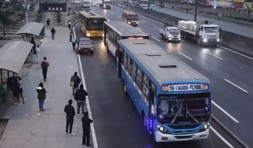 Gobierno aprueba subsidio temporal para transportistas ante paro de transportes indefinido Gobierno aprueba subsidio temporal para transportistas ante paro de transportes indefinido