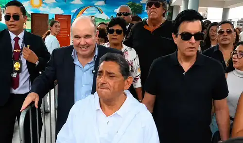 Rafael López Aliaga, Carlos Álvarez y Carlos Espá después de criticarse. Rafael López Aliaga, Carlos Álvarez y Carlos Espá después de criticarse.