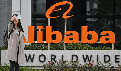 Estados Unidos actualiza la lista de empresas chinas con supuestos vínculos militares, incluyendo gigantes como Alibaba, Baidu, BYD y Tencent