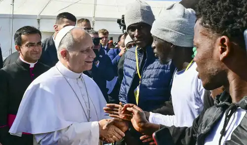 El papa León XIV centró su mensaje sobre migración durante su visita a Tenerife El papa León XIV centró su mensaje sobre migración durante su visita a Tenerife