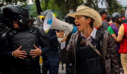 Grupos como DATACIVICA y Fundar señalaron que familias de desaparecidos realizaron protestas pacíficas. Foto: AFP. protestas México, Mundial 2026