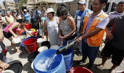 Más de 21,6 millones de peruanos consumen agua en condiciones no óptimas y millones más aún enfrentan brechas en saneamiento.