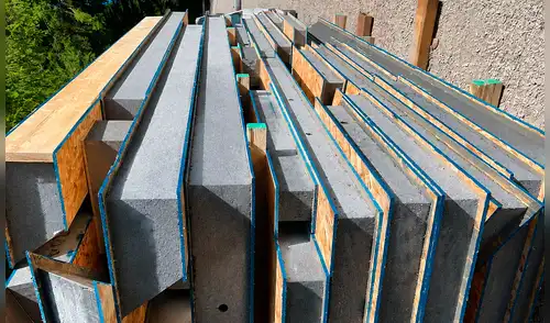 El origen de estas tecnologías se sitúa en las primeras décadas del siglo XX, cuando se investigaron sistemas de paneles prefabricados. Foto: Integrity Timber Frame Estados Unidos, Structural Insulated Panels (SIP), Cómo son las casas que se construyen en una semana