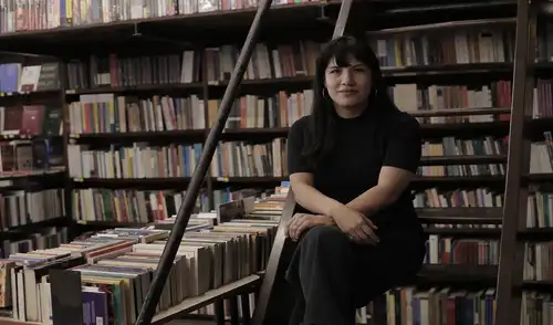 Rosa Chávez en la librería El Virrey de Miraflores.