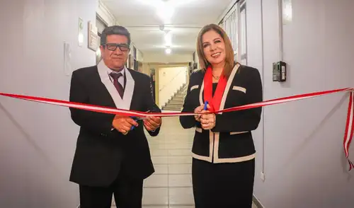 La jueza Ana Karina Armas agradeció a la presidenta por su apoyo en la creación de un espacio adecuado para romper el ciclo de violencia. Fuente: difusión. corte-de-la-libertad