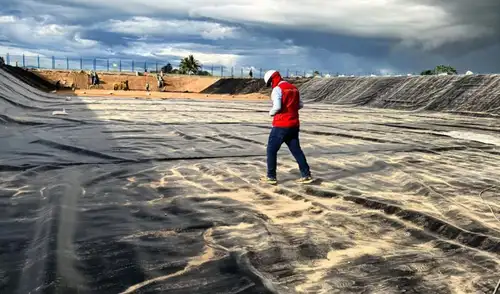 La Contraloría General de la República alerta sobre cinco riesgos en la obra de agua potable en San Fernando, San Martín, que podrían afectar el suministro a más de 7 mil habitantes.