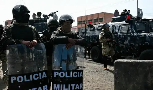 Este operativo se lleva a cabo bajo el estado de excepción, con medidas que buscan respetar derechos humanos. Foto: AFP. Bolivia, protestas, Evo Morales