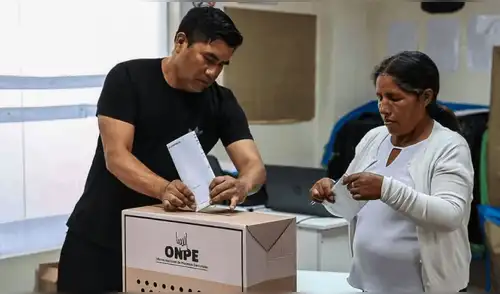 ONPE aclara que solo faltan las resoluciones de actas observadas para terminar el conteo ONPE aclara que solo faltan las resoluciones de actas observadas para terminar el conteo