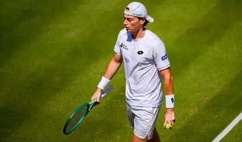 Ignacio Buse clasificó a los octavos de final en el ATP 250 de Mallorca. Foto: ATP Con este resultado, Ignacio Buse avanzó a los octavos de final del certamen y continúa consolidándose como una de las principales figuras del tenis peruano. El peruano buscará seguir haciendo historia en Mallorca y mantener la confianza de cara a los próx